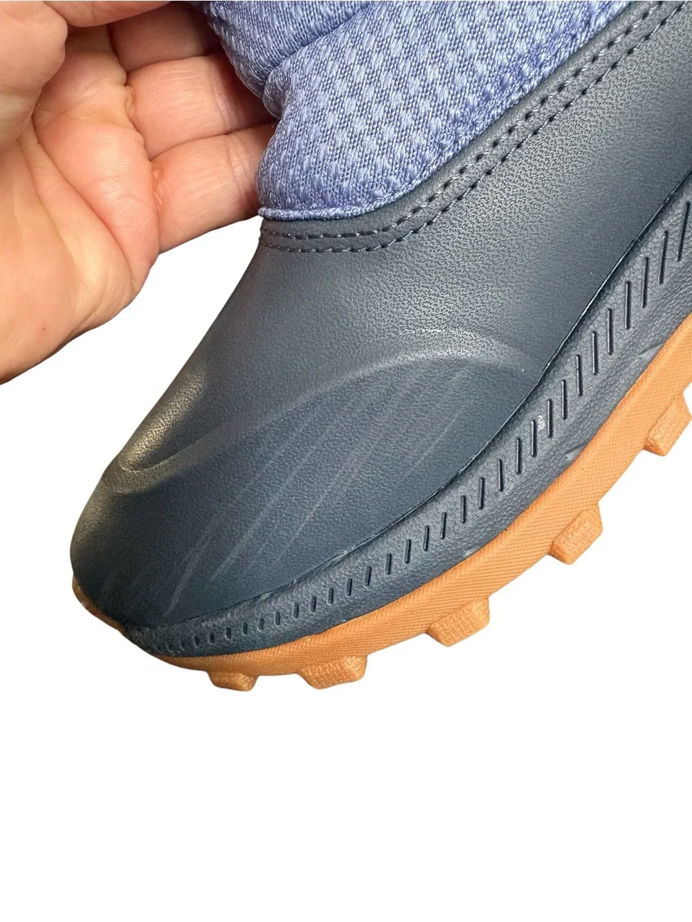 NWOT L.L. Bean Kids' Access Winter Pull-On Boots in Carbon Navy Blue Size 4